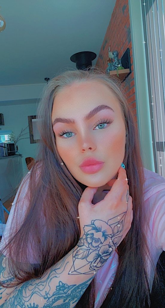 Mia